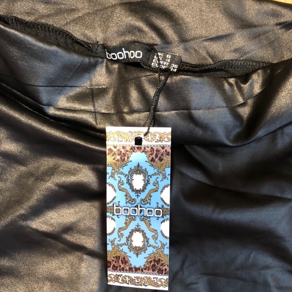 🚫SOLD🚫 NWT Boohoo High Waist Wet Look Legging - Picture 4 of 5